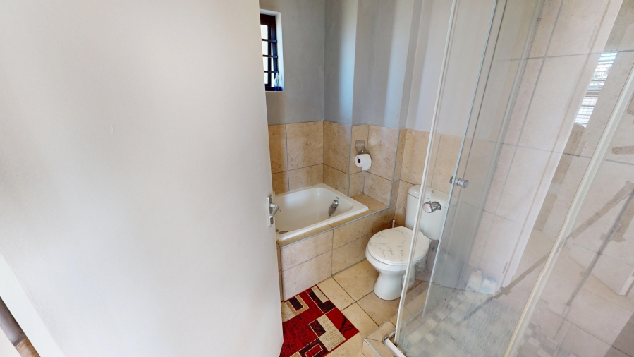2 Bedroom Property for Sale in Guldenland Western Cape